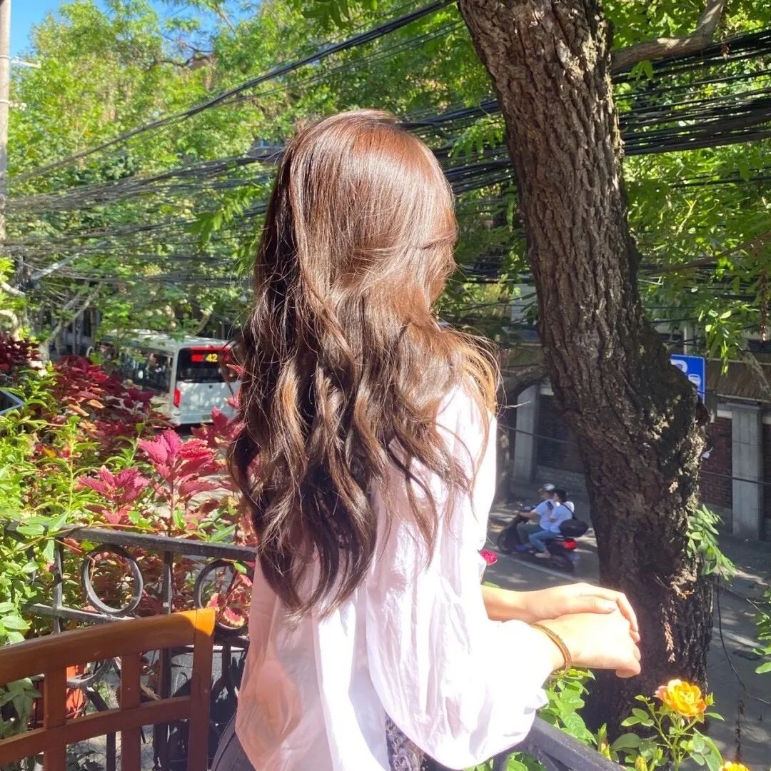 小心身后